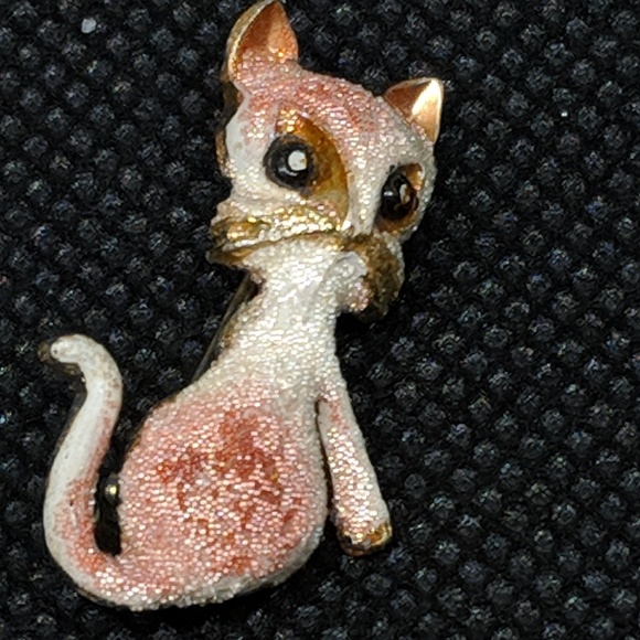 Vintage Jewelry - Vintage Little kitty cat pin  Felt Over Metal